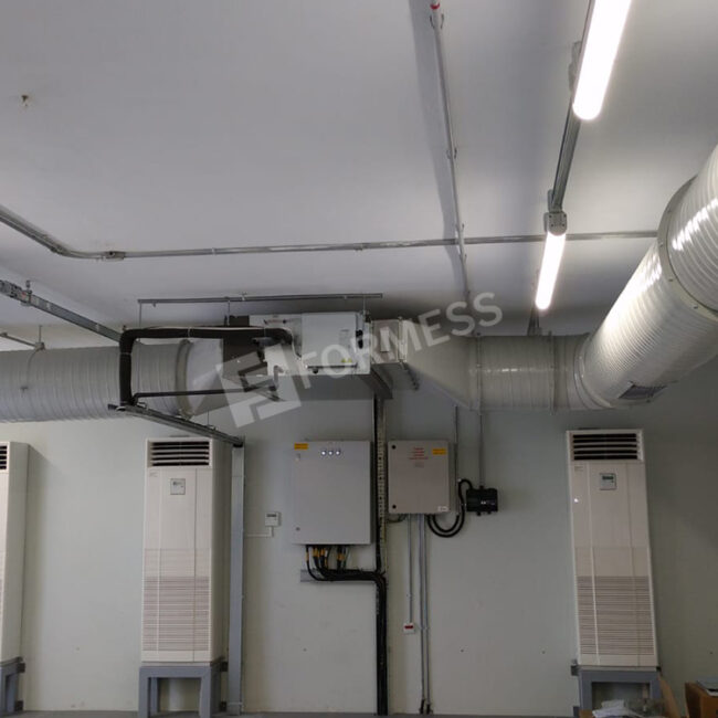 electrical room air conditioning, ducted split air conditioner, industrial ducted AC, energy-efficient air conditioning, HVAC application, critical room cooling, facility climate control,
